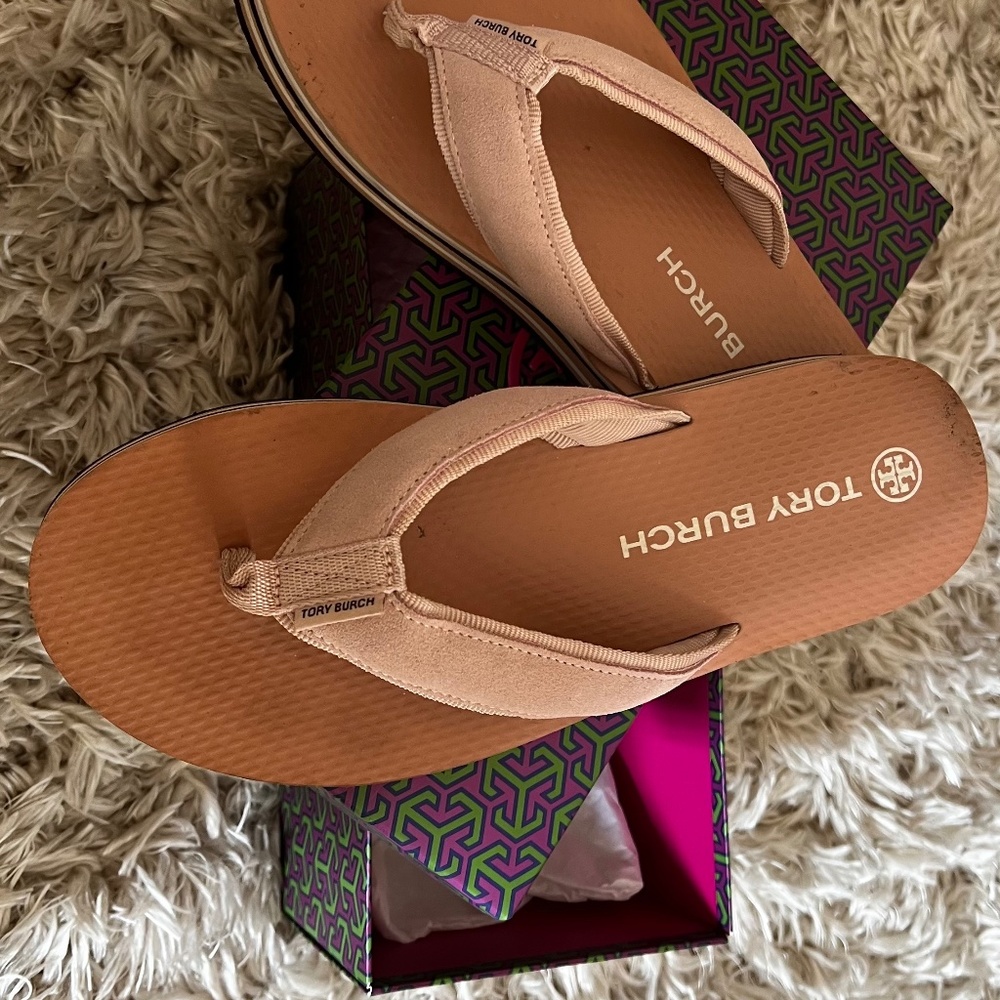 TORY BURCH PLATFORM FLIP FLOP (CAMELIA/FIRED CLAY) SIZE 10